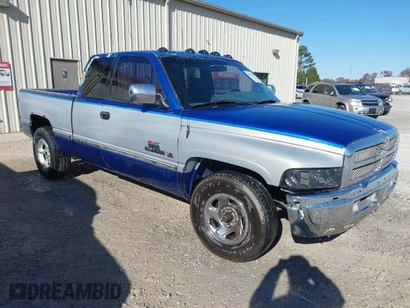 ✅ 1997 Dodge 1500 • VIN: 1B7HC13Y7VJ557362 • Лот: 42334661. Опубликован ранее на IAAI с пробегом 265 323 миль. Бесплатный доступ к архиву аукционных продаж из США и подробный отчёт об истории автомобиля на DreamBid. Изображение 1.