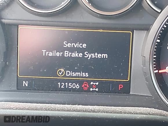 ✅ 2019 Chevrolet Silverado 1500 LT • VIN: 3GCUYDED5KG292241 • Lot: 43396399. Wystawiony na IAAI z przebiegiem 121 506 mil. Bezpłatny archiwum sprzedaży aukcyjnych z USA i szczegółowy raport historii pojazdu na DreamBid. Zdjęcie 15.