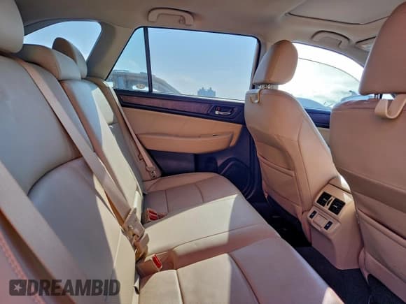 ✅ 2019 Subaru Outback Limited • VIN: 4S4BSENC7K3383872 • Лот: 94147205. Опубликован ранее на Copart с пробегом 71 471 миль. Бесплатный доступ к архиву аукционных продаж из США и подробный отчёт об истории автомобиля на DreamBid. Изображение 11.