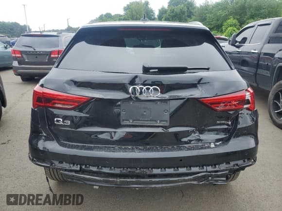 ✅ 2024 Audi Q3 S line Premium Plus • VIN: WA1EECF36R1173355 • Lot: 66637045. Wystawiony na Copart z przebiegiem 17 102 mil. Bezpłatny archiwum sprzedaży aukcyjnych z USA i szczegółowy raport historii pojazdu na DreamBid. Zdjęcie 6.