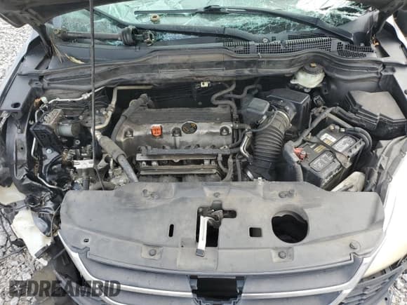 ✅ 2011 Honda CR-V SE • VIN: 5J6RE3H4XBL043600 • Lot: 70195605. Listed on Copart with 273,961 mi. Free auction sales archive from the USA and detailed vehicle history report at DreamBid. Image 12.