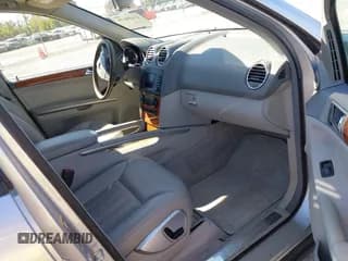 ✅ 2006 Mercedes-Benz M 350 • VIN: 4JGBB86E36A024831 • Лот: 43458135. Опубликован ранее на IAAI с пробегом 267 551 миль. Бесплатный доступ к архиву аукционных продаж из США и подробный отчёт об истории автомобиля на DreamBid. Изображение 5.