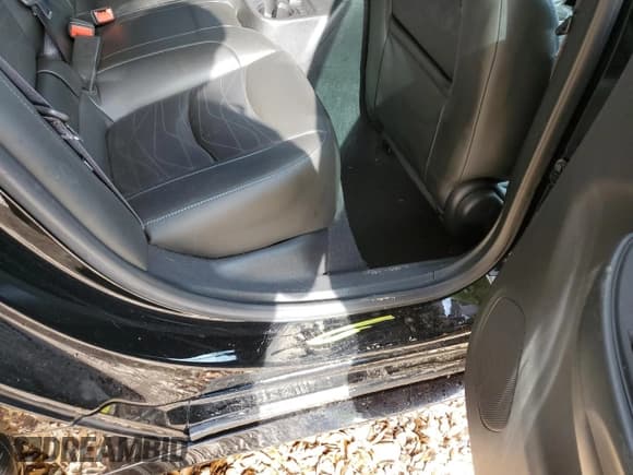 ✅ 2019 Chevrolet Volt Premier • VIN: 1G1RD6S58KU127090 • Lot: 51257584. Wystawiony na Copart z przebiegiem 66 283 mil. Bezpłatny archiwum sprzedaży aukcyjnych z USA i szczegółowy raport historii pojazdu na DreamBid. Zdjęcie 12.