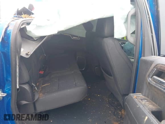 ✅ 2022 Chevrolet Silverado 1500 LT Trail Boss • VIN: 3GCUDFED6NG674256 • Lot: 43436478. Wystawiony na IAAI z przebiegiem 60 036 mil. Bezpłatny archiwum sprzedaży aukcyjnych z USA i szczegółowy raport historii pojazdu na DreamBid. Zdjęcie 8.