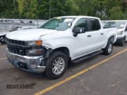 ✅ 2019 Chevrolet Silverado 1500 Work Truck • VIN: 1GCUYAEF9KZ338038 • Lot: 43120191. Wystawiony na IAAI z przebiegiem 100 266 mil. Bezpłatny archiwum sprzedaży aukcyjnych z USA i szczegółowy raport historii pojazdu na DreamBid. Zdjęcie 22.