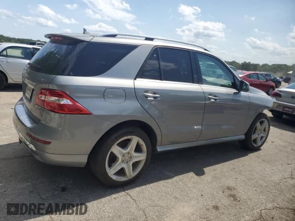 ✅ 2014 Mercedes-Benz M 350 • VIN: 4JGDA5HB7EA373017 • Lot: 57310325. Listed on Copart with 140,591 mi. Free auction sales archive from the USA and detailed vehicle history report at DreamBid. Image 3.