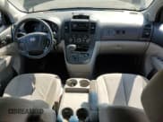 ✅ 2008 Hyundai Entourage GLS • VIN: KNDMC233X86045787 • Лот: 70932554. Опубликован ранее на Copart с пробегом 236 192 миль. Бесплатный доступ к архиву аукционных продаж из США и подробный отчёт об истории автомобиля на DreamBid. Изображение 8.