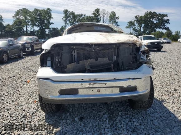 ✅ 2021 Ram 1500 SLT • VIN: 1C6RR6LG5MS530460 • Lot: 70526285. Wystawiony na Copart z przebiegiem 97 620 mil. Bezpłatny archiwum sprzedaży aukcyjnych z USA i szczegółowy raport historii pojazdu na DreamBid. Zdjęcie 5.