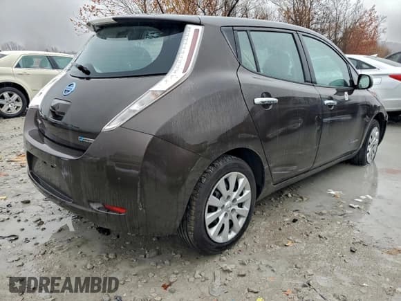 ✅ 2017 Nissan LEAF S • VIN: 1N4BZ0CP1HC301481 • Lot: 93712345. Listed on Copart with 90,639 mi. Free auction sales archive from the USA and detailed vehicle history report at DreamBid. Image 3.