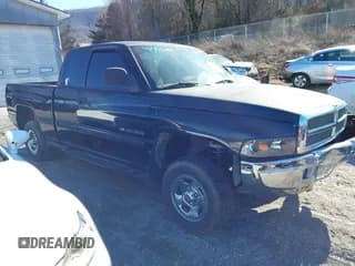 ✅ 1999 Dodge 1500 • VIN: 3B7HF13Y0XG125045 • Lot: 41554229. Wystawiony na IAAI z przebiegiem 245 933 mil. Bezpłatny archiwum sprzedaży aukcyjnych z USA i szczegółowy raport historii pojazdu na DreamBid. Zdjęcie 1.