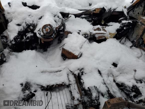 ✅ 2001 Chevrolet S-10 LS • VIN: 1GCDT13W81K260375 • Лот: 88069595. Опубликован ранее на Copart с пробегом Не указан. Бесплатный доступ к архиву аукционных продаж из США и подробный отчёт об истории автомобиля на DreamBid. Изображение 8.