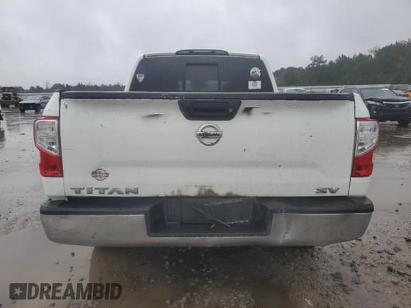 ✅ 2017 Nissan Titan SV • VIN: 1N6AA1EK6HN545519 • Lot: 89848775. Listed on Copart with 170,818 mi. Free auction sales archive from the USA and detailed vehicle history report at DreamBid. Image 6.