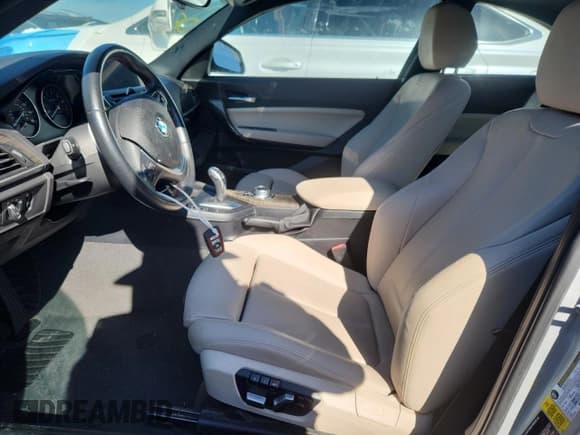 ✅ 2017 BMW 2 Series 230i • VIN: WBA2F9C37H7A40242 • Lot: 81603445. Listed on Copart with 95,075 mi. Free auction sales archive from the USA and detailed vehicle history report at DreamBid. Image 7.