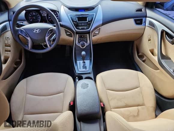 ✅ 2013 Hyundai Elantra GLS • VIN: 5NPDH4AE9DH243004 • Lot: 83972185. Wystawiony na Copart z przebiegiem 54 218 mil mil. Skorzystaj z bezpłatnego archiwum sprzedaży aukcyjnych z USA i zobacz szczegółowy raport historii pojazdu na DreamBid. Zdjęcie 8.