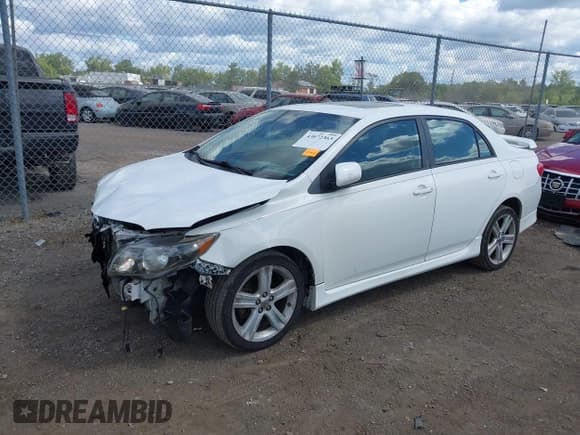 ✅ 2010 Toyota Corolla XRS • VIN: 2T1BE4EE3AC037590 • Lot: 43072363. Wystawiony na IAAI z przebiegiem 171 545 mil. Bezpłatny archiwum sprzedaży aukcyjnych z USA i szczegółowy raport historii pojazdu na DreamBid. Zdjęcie 18.