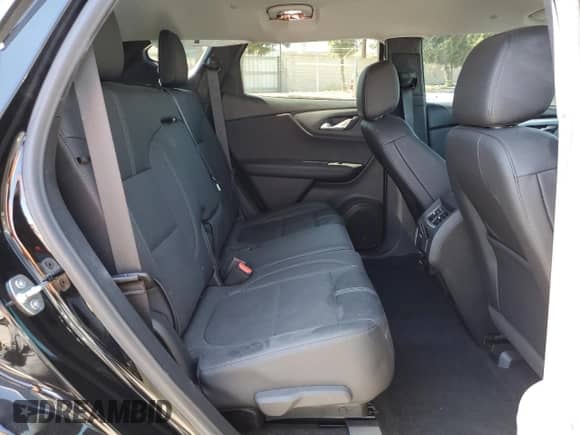 ✅ 2020 Chevrolet Blazer LT • VIN: 3GNKBDRS5LS631586 • Lot: 68446714. Listed on Copart with 34,692 mi miles. Access the free auction sales archive from the USA and view a detailed vehicle history report at DreamBid. Image 12.