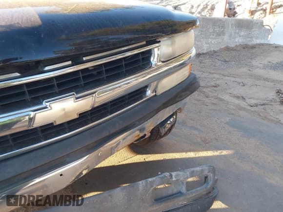 ✅ 2005 Chevrolet Suburban LT • VIN: 3GNEC16Z65G141285 • Lot: 43822728. Listed on IAAI with 189,940 mi. Free auction sales archive from the USA and detailed vehicle history report at DreamBid. Image 12.