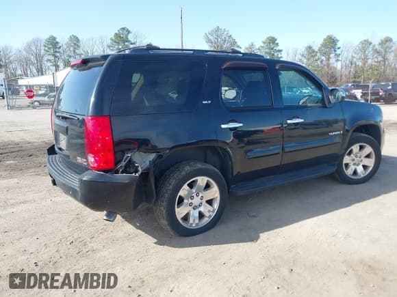 ✅ 2008 GMC Yukon SLT 4SB • VIN: 1GKFK13058R162742 • Лот: 41687103. Опубликован ранее на IAAI с пробегом 212 934 миль. Бесплатный доступ к архиву аукционных продаж из США и подробный отчёт об истории автомобиля на DreamBid. Изображение 4.