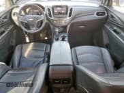 ✅ 2021 Chevrolet Equinox Premier • VIN: 3GNAXNEV5MS163637 • Lot: 70869815. Wystawiony na Copart z przebiegiem 32 337 mil. Bezpłatny archiwum sprzedaży aukcyjnych z USA i szczegółowy raport historii pojazdu na DreamBid. Zdjęcie 8.