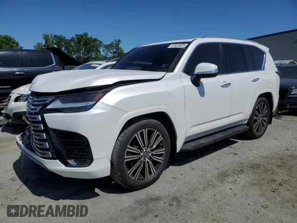 ✅ 2023 Lexus LX 600 Luxury • VIN: JTJGB7CX0P4030299 • Lot: 57625825. Wystawiony na Copart z przebiegiem 21 961 mil. Bezpłatny archiwum sprzedaży aukcyjnych z USA i szczegółowy raport historii pojazdu na DreamBid. Zdjęcie 1.