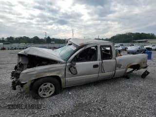 2005 Chevrolet Silverado 1500 Z71 with VIN 1GCEK19B35Z113826, listed as a Copart auction lot 70132865 with Not provided miles and Salvage title. Bid and sale history available at DreamBid. Image 1.