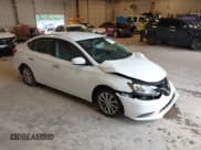 ✅ 2019 Nissan Sentra S • VIN: 3N1AB7AP2KY309161 • Lot: 43044963. Wystawiony na IAAI z przebiegiem 139 477 mil. Bezpłatny archiwum sprzedaży aukcyjnych z USA i szczegółowy raport historii pojazdu na DreamBid. Zdjęcie 1.