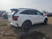 ✅ 2022 Kia Sorento X-Line SX Prestige • VIN: 5XYRKDLF1NG117032 • Lot: 61072375. Listed on Copart with 60,685 mi. Free auction sales archive from the USA and detailed vehicle history report at DreamBid. Image 3.