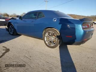 ✅ 2020 Dodge Challenger R/T • VIN: 2C3CDZBT7LH219040 • Lot: 43080284. Wystawiony na Copart z przebiegiem 28 695 mil. Bezpłatny archiwum sprzedaży aukcyjnych z USA i szczegółowy raport historii pojazdu na DreamBid. Zdjęcie 2.