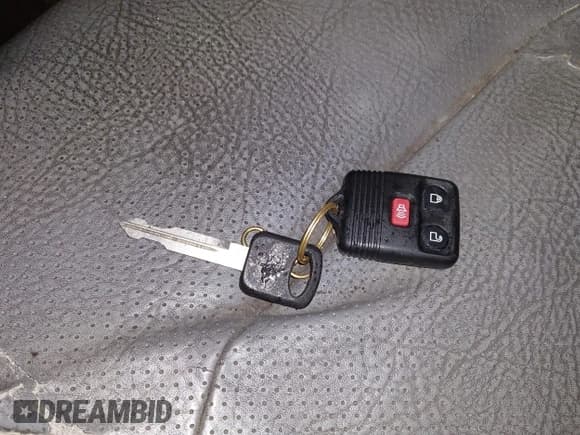 ✅ 2007 Ford Econoline Cargo Commercial • VIN: 1FTNE24W57DA90024 • Lot: 43804505. Listed on IAAI with 235,393 mi. Free auction sales archive from the USA and detailed vehicle history report at DreamBid. Image 11.