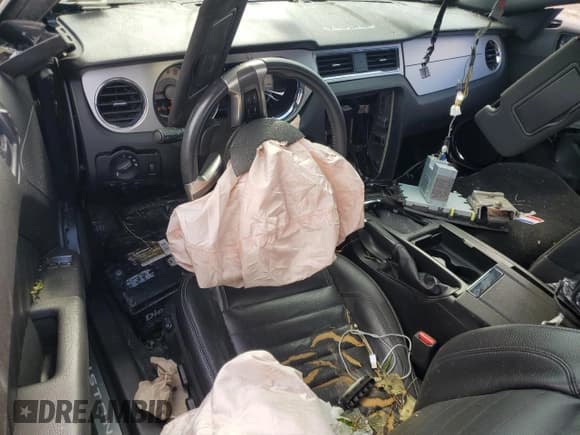 ✅ 2012 Ford Mustang GT Premium • VIN: 1ZVBP8CF3C5246757 • Lot: 82269595. Listed on Copart with 89,071 mi. Free auction sales archive from the USA and detailed vehicle history report at DreamBid. Image 8.