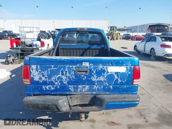 ✅ 1999 Dodge Dakota SLT • VIN: 1B7GL22Y9XS307637 • Lot: 43460284. Wystawiony na IAAI z przebiegiem 321 999 mil. Bezpłatny archiwum sprzedaży aukcyjnych z USA i szczegółowy raport historii pojazdu na DreamBid. Zdjęcie 16.