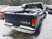 ✅ 1996 Mazda B-Series LE • VIN: 4F4DR17X0TTM07391 • Лот: 88200565. Опубликован ранее на Copart с пробегом 223 471 миль. Бесплатный доступ к архиву аукционных продаж из США и подробный отчёт об истории автомобиля на DreamBid. Изображение 3.