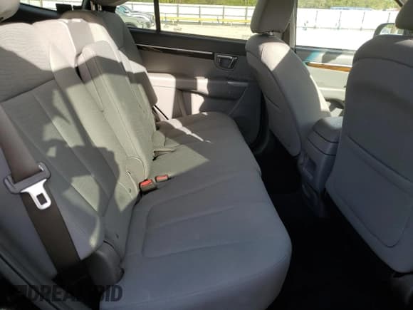 ✅ 2011 Hyundai Santa Fe GLS • VIN: 5XYZG3AB4BG017868 • Lot: 76807764. Listed on Copart with 112,829 mi. Free auction sales archive from the USA and detailed vehicle history report at DreamBid. Image 13.