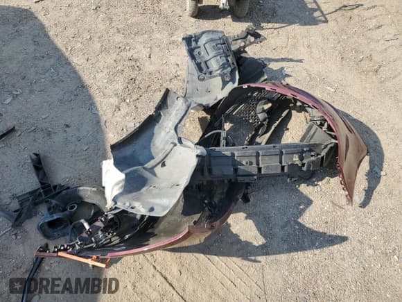 ✅ 2016 Chrysler 200 S • VIN: 1C3CCCBB4GN124732 • Lot: 70308235. Wystawiony na Copart z przebiegiem 91 669 mil. Bezpłatny archiwum sprzedaży aukcyjnych z USA i szczegółowy raport historii pojazdu na DreamBid. Zdjęcie 12.