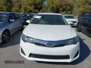 ✅ 2014 Toyota Camry LE • VIN: 4T4BF1FK6ER341944 • Lot: 43701263. Wystawiony na IAAI z przebiegiem 171 794 mil. Bezpłatny archiwum sprzedaży aukcyjnych z USA i szczegółowy raport historii pojazdu na DreamBid. Zdjęcie 6.