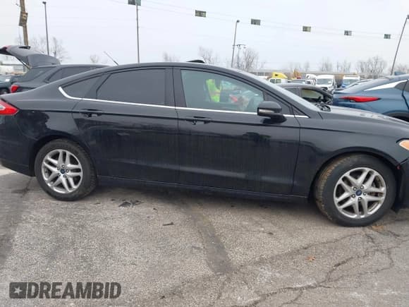 ✅ 2016 Ford Fusion SE • VIN: 3FA6P0H75GR102790 • Lot: 43744147. Wystawiony na IAAI z przebiegiem 173 499 mil. Bezpłatny archiwum sprzedaży aukcyjnych z USA i szczegółowy raport historii pojazdu na DreamBid. Zdjęcie 13.