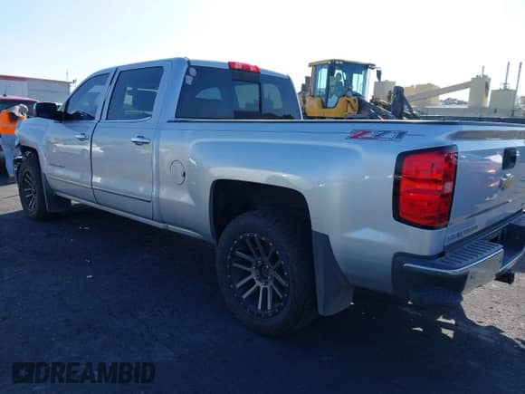 2015 Chevrolet Silverado 1500 LTZ z VIN 3GCUKSEC9FG258290, wystawiony jako IAAI lot #43514218 z przebiegiem 168 385 mil mil oraz . Historia ofert i sprzedaży dostępna na DreamBid. Obrazek 3.