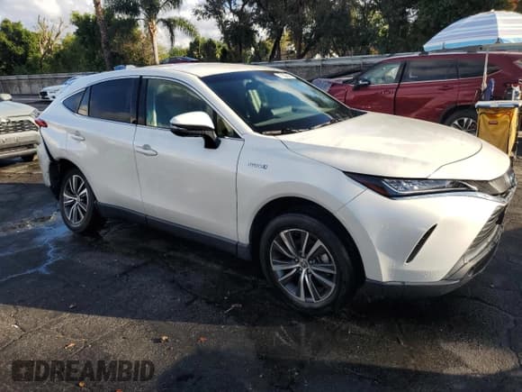 ✅ 2021 Toyota Venza LE • VIN: JTEAAAAH1MJ027652 • Lot: 86671875. Listed on Copart with 92,552 mi. Free auction sales archive from the USA and detailed vehicle history report at DreamBid. Image 4.