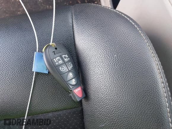 ✅ 2018 Dodge Grand Caravan SXT • VIN: 2C4RDGCGXJR264542 • Lot: 43396918. Wystawiony na IAAI z przebiegiem 167 959 mil. Bezpłatny archiwum sprzedaży aukcyjnych z USA i szczegółowy raport historii pojazdu na DreamBid. Zdjęcie 11.