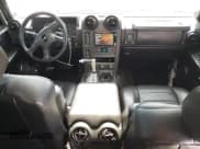 ✅ 2006 Hummer H2 • VIN: 5GRGN23U86H107073 • Lot: 60492145. Wystawiony na Copart z przebiegiem 138 958 mil. Bezpłatny archiwum sprzedaży aukcyjnych z USA i szczegółowy raport historii pojazdu na DreamBid. Zdjęcie 8.