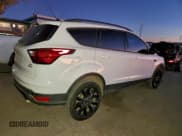 ✅ 2019 Ford Escape SE • VIN: 1FMCU0GDXKUA64502 • Lot: 92849335. Wystawiony na Copart z przebiegiem 167 449 mil. Bezpłatny archiwum sprzedaży aukcyjnych z USA i szczegółowy raport historii pojazdu na DreamBid. Zdjęcie 3.