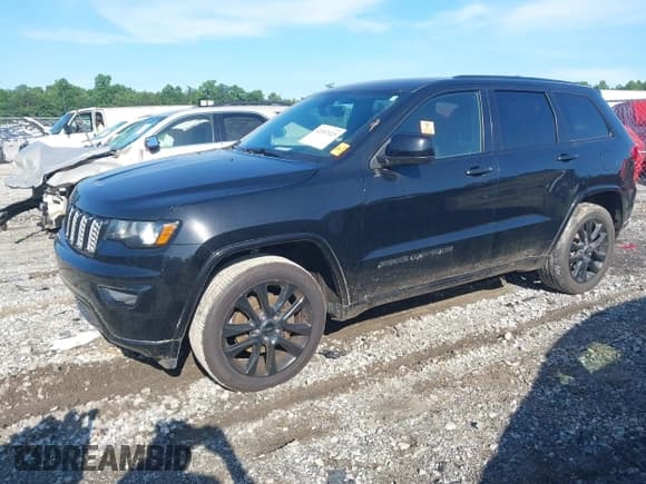 ✅ 2018 Jeep Grand Cherokee Altitude • VIN: 1C4RJEAG7JC141371 • Lot: 42557023. Wystawiony na IAAI z przebiegiem 179 660 mil. Bezpłatny archiwum sprzedaży aukcyjnych z USA i szczegółowy raport historii pojazdu na DreamBid. Zdjęcie 2.