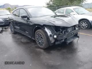 ✅ 2024 Ford Mustang Mach-E Premium • VIN: 3FMTK3SU7RMA17876 • Лот: 43454325. Опубликован ранее на IAAI с пробегом 9 726 миль. Бесплатный доступ к архиву аукционных продаж из США и подробный отчёт об истории автомобиля на DreamBid. Изображение 1.