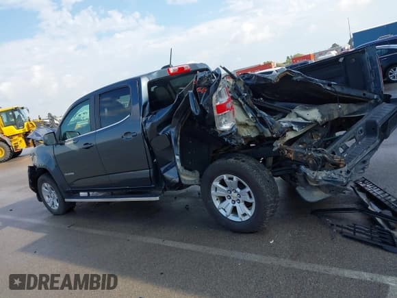 ✅ 2019 Chevrolet Colorado 4WD LT • VIN: 1GCGTCEN5K1208772 • Lot: 43475939. Listed on IAAI with 87,740 mi. Free auction sales archive from the USA and detailed vehicle history report at DreamBid. Image 15.