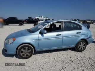 2011 Hyundai Accent GL SE z VIN KMHCM4BC4BU568940, wystawiony jako Copart lot #75469164 z przebiegiem 131 076 mil mil oraz Szkoda całkowita • Salvage title. Historia ofert i sprzedaży dostępna na DreamBid. Obrazek 1.