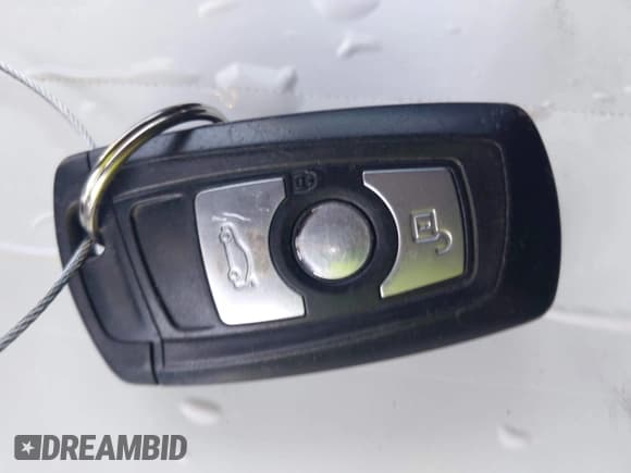 ✅ 2015 BMW 3 Series 328i • VIN: WBA3C1C52FP852932 • Lot: 42935008. Listed on IAAI with 136,082 mi. Free auction sales archive from the USA and detailed vehicle history report at DreamBid. Image 11.