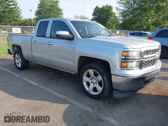 ✅ 2015 Chevrolet Silverado 1500 Work Truck • VIN: 1GCVKPEC2FZ264403 • Lot: 42882390. Listed on IAAI with 247,003 mi. Free auction sales archive from the USA and detailed vehicle history report at DreamBid. Image 1.