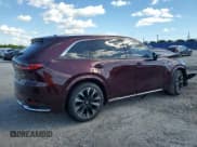 ✅ 2024 Mazda CX-90 S Premium • VIN: JM3KKDHC9R1103943 • Lot: 86823085. Wystawiony na Copart z przebiegiem 46 113 mil. Bezpłatny archiwum sprzedaży aukcyjnych z USA i szczegółowy raport historii pojazdu na DreamBid. Zdjęcie 3.