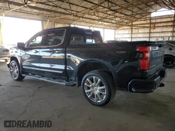✅ 2022 Chevrolet Silverado 1500 • VIN: 1GCUDJET5NZ577754 • Лот: 79486274. Опубликован ранее на Copart с пробегом 27 722 миль. Бесплатный доступ к архиву аукционных продаж из США и подробный отчёт об истории автомобиля на DreamBid. Изображение 2.