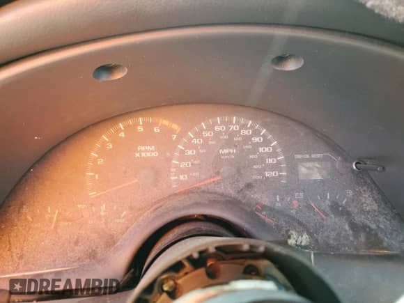 1999 Chevrolet Camaro z VIN 2G1FP22K4X2119705, wystawiony jako Copart lot #61094235 z przebiegiem Nie podano mil oraz Czysty tytuł • Clean title. Historia ofert i sprzedaży dostępna na DreamBid. Obrazek 9.